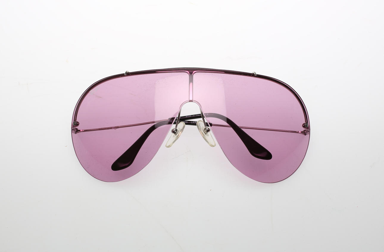 SOLGLASÖGON, "RAY-BAN".