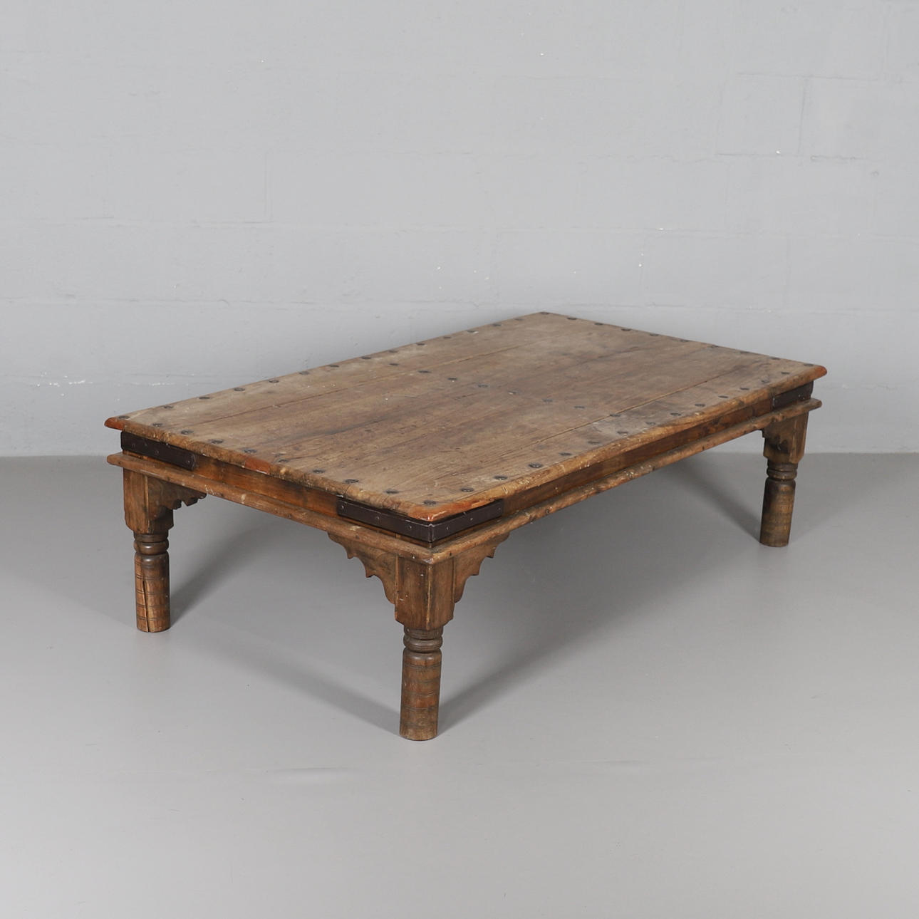SOFFBORD, ORIENTALISKT/INDISKT SENT 1900-TAL.