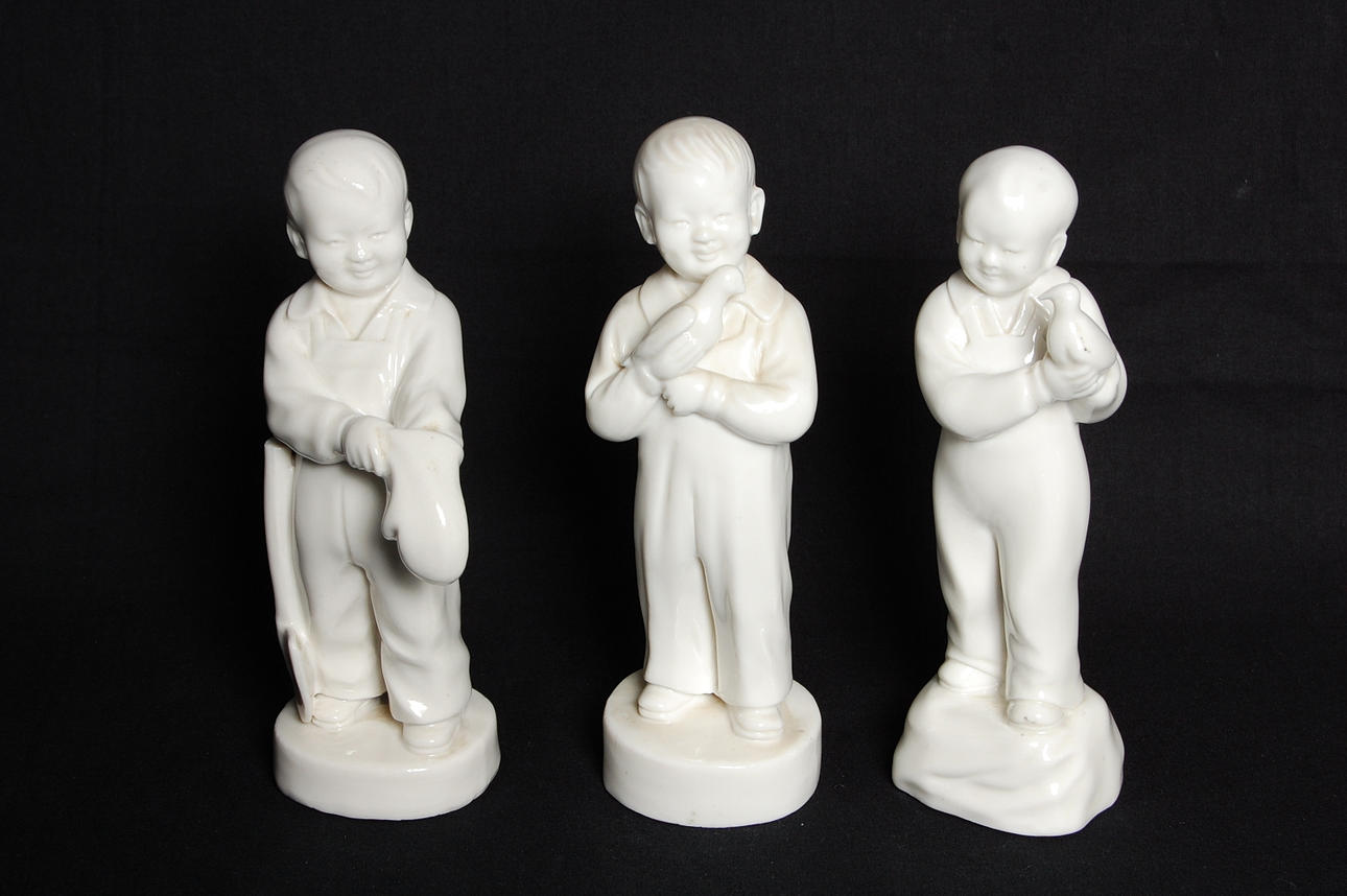 FIGURINER, 3 st, porslin, Folkrepubliken Kina, 1950-60-tal.