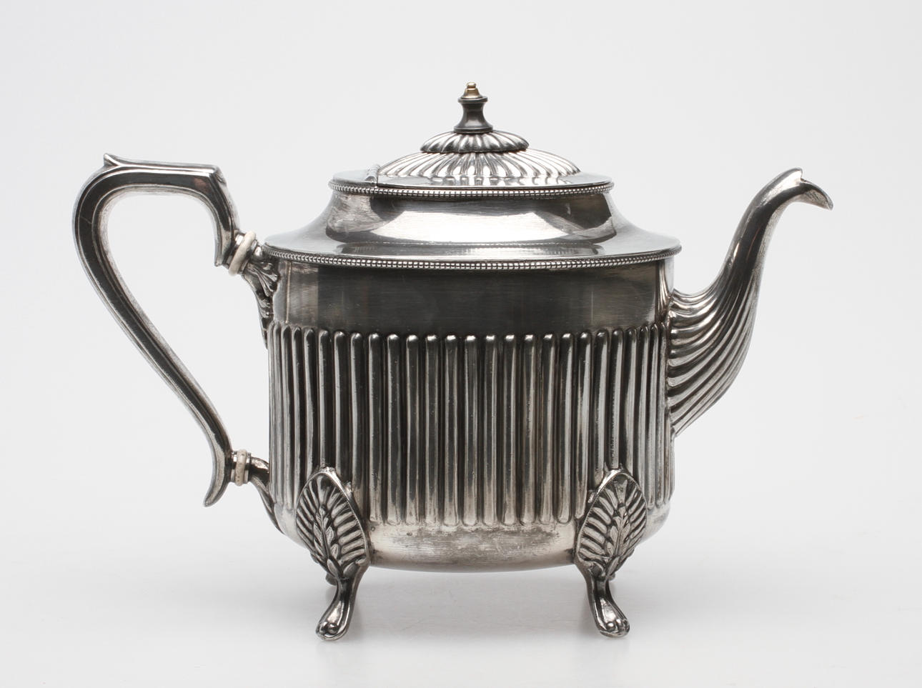 TEKANNA, pläter, empire stil, England.