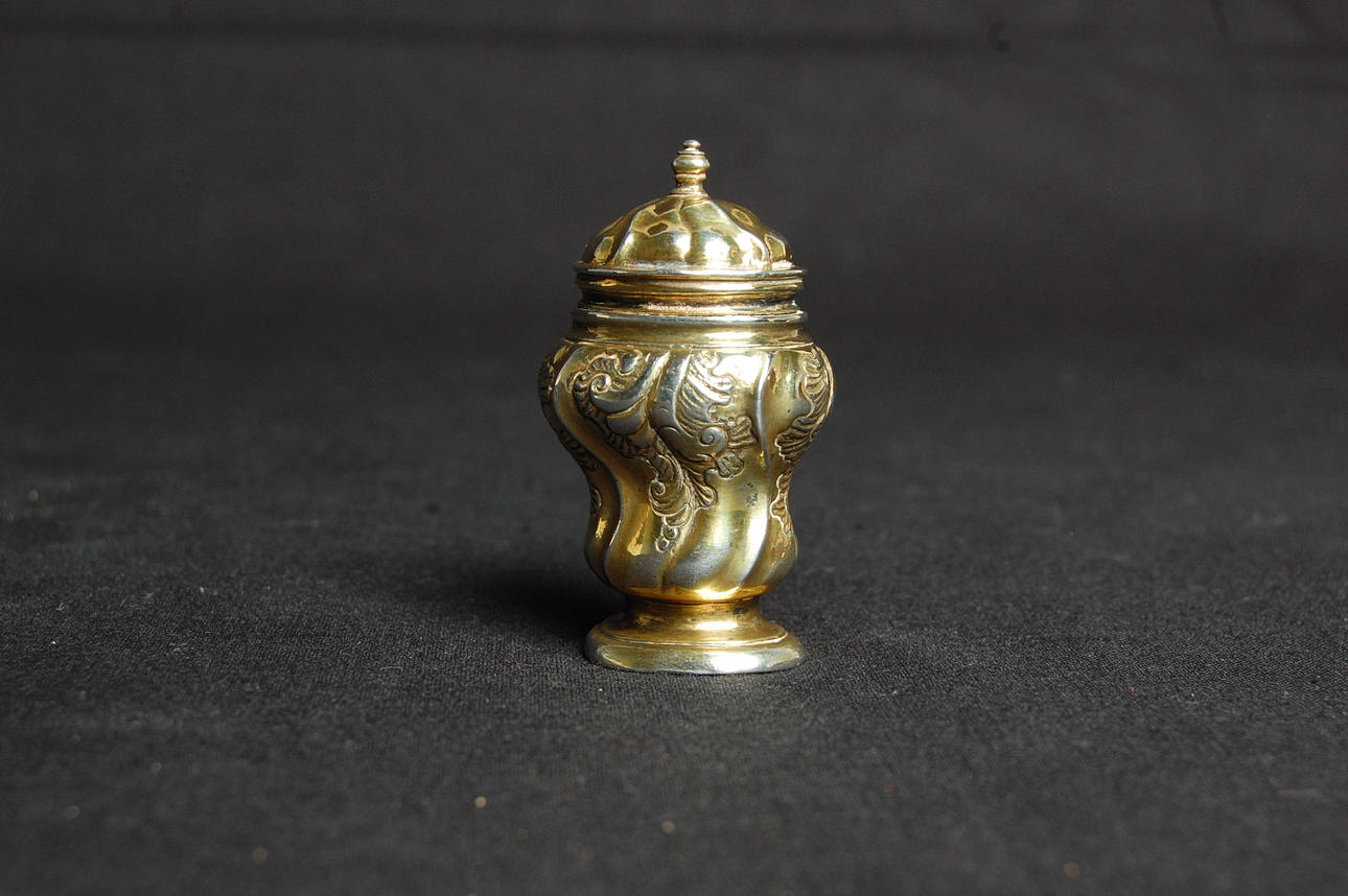 PETTER JULIN. luktdosa, silver, Rokoko, 1737-1780.