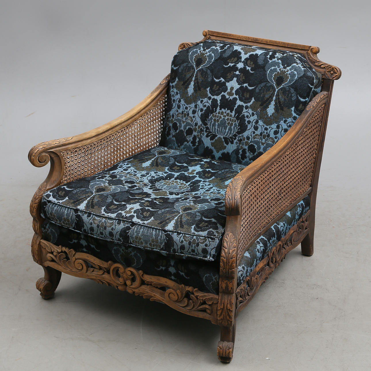 FÅTÖLJ, trä/textil, ejderdun, 1900-tal.