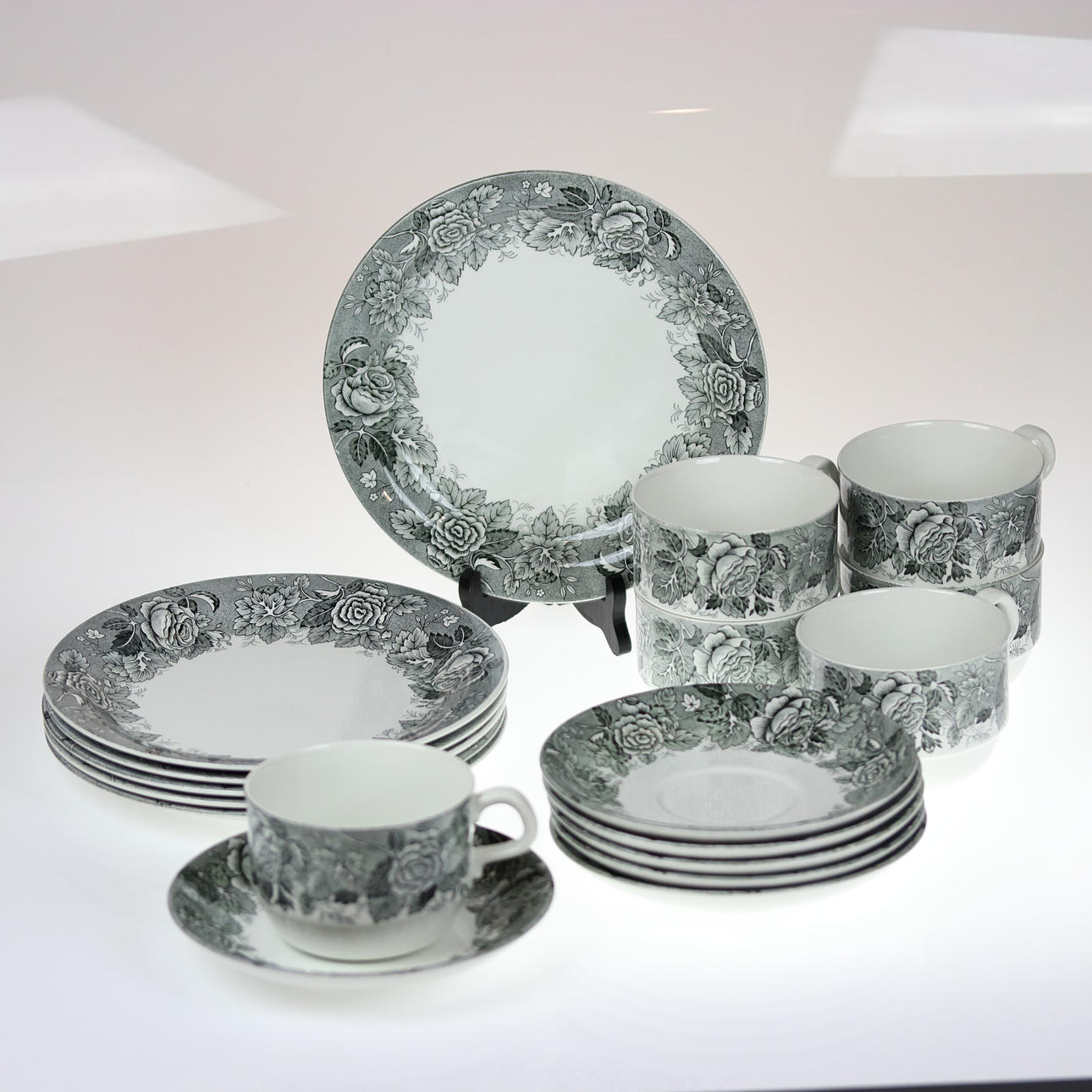 TESERVIS, 18 delar, flintgods, "Haga" Rörstrand.