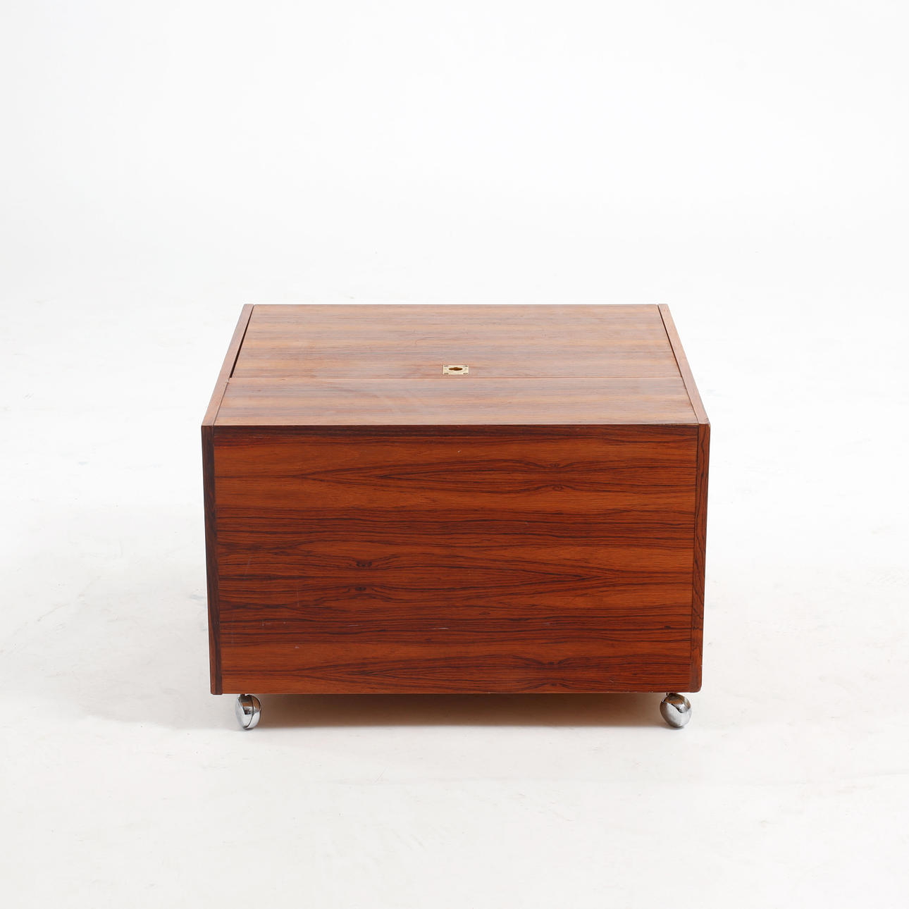 VERNER PANTON. Barschrank, Studioline.