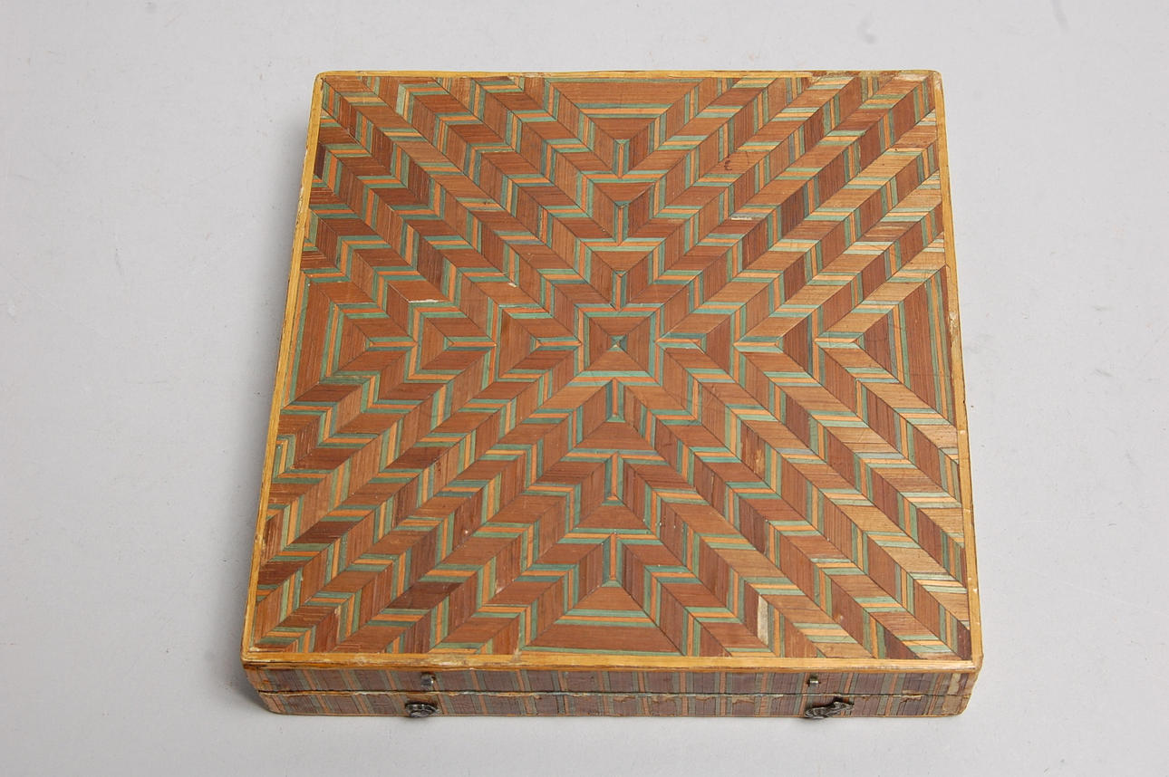 HALMSKRIN, 18-1900-tal.