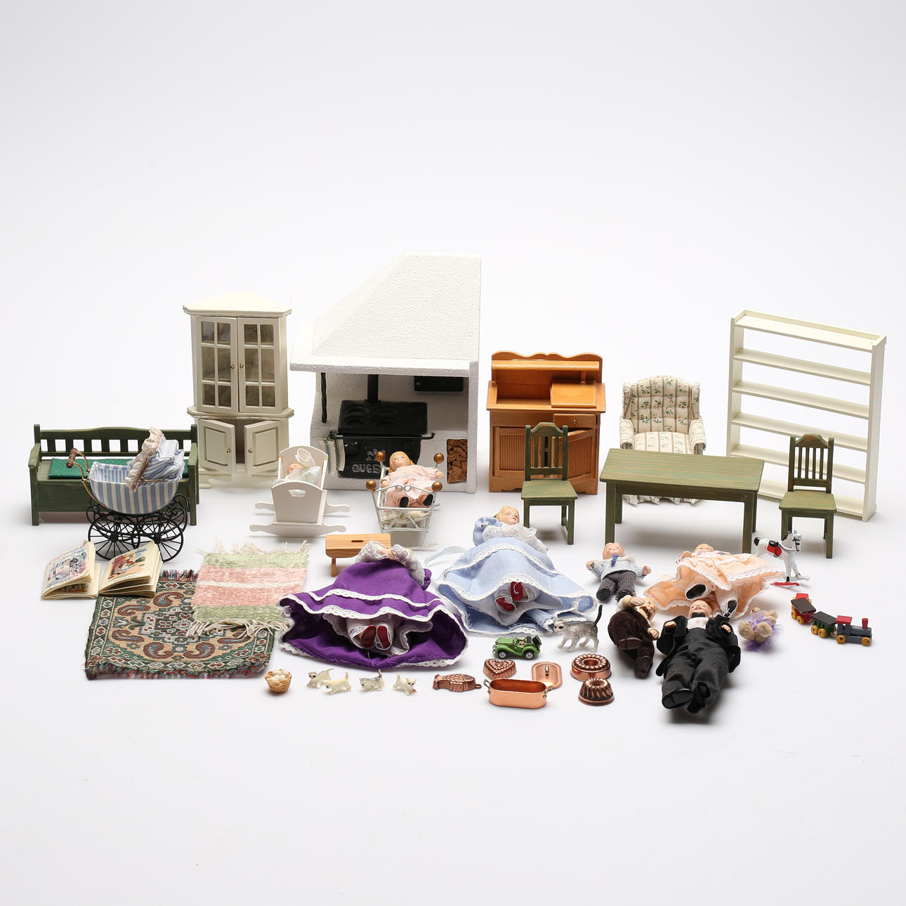 DOCKSKÅPSMÖBLER, barnkammare, kök samt dockor, 1900-tal.