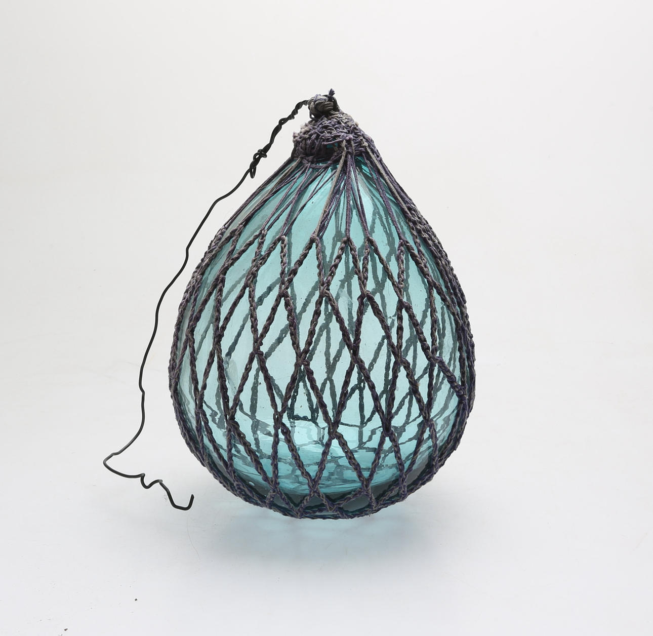 FLÖTE, glas, 1900-tal.