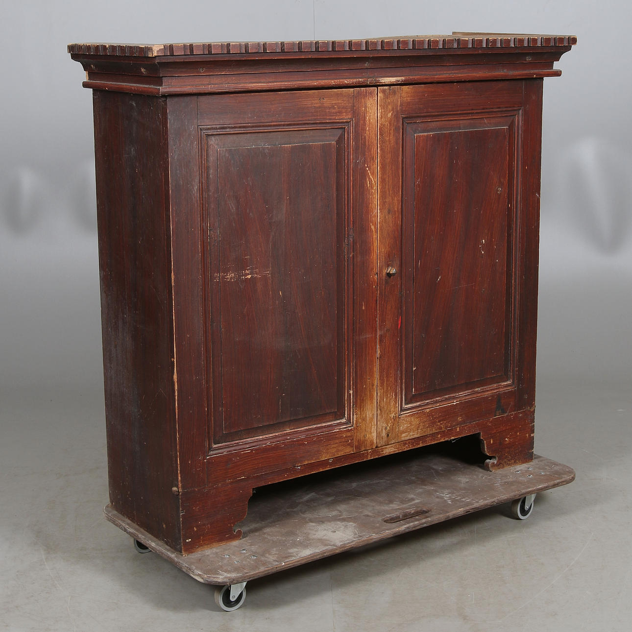 ÖVERSKÅP, common man, dated 1865.