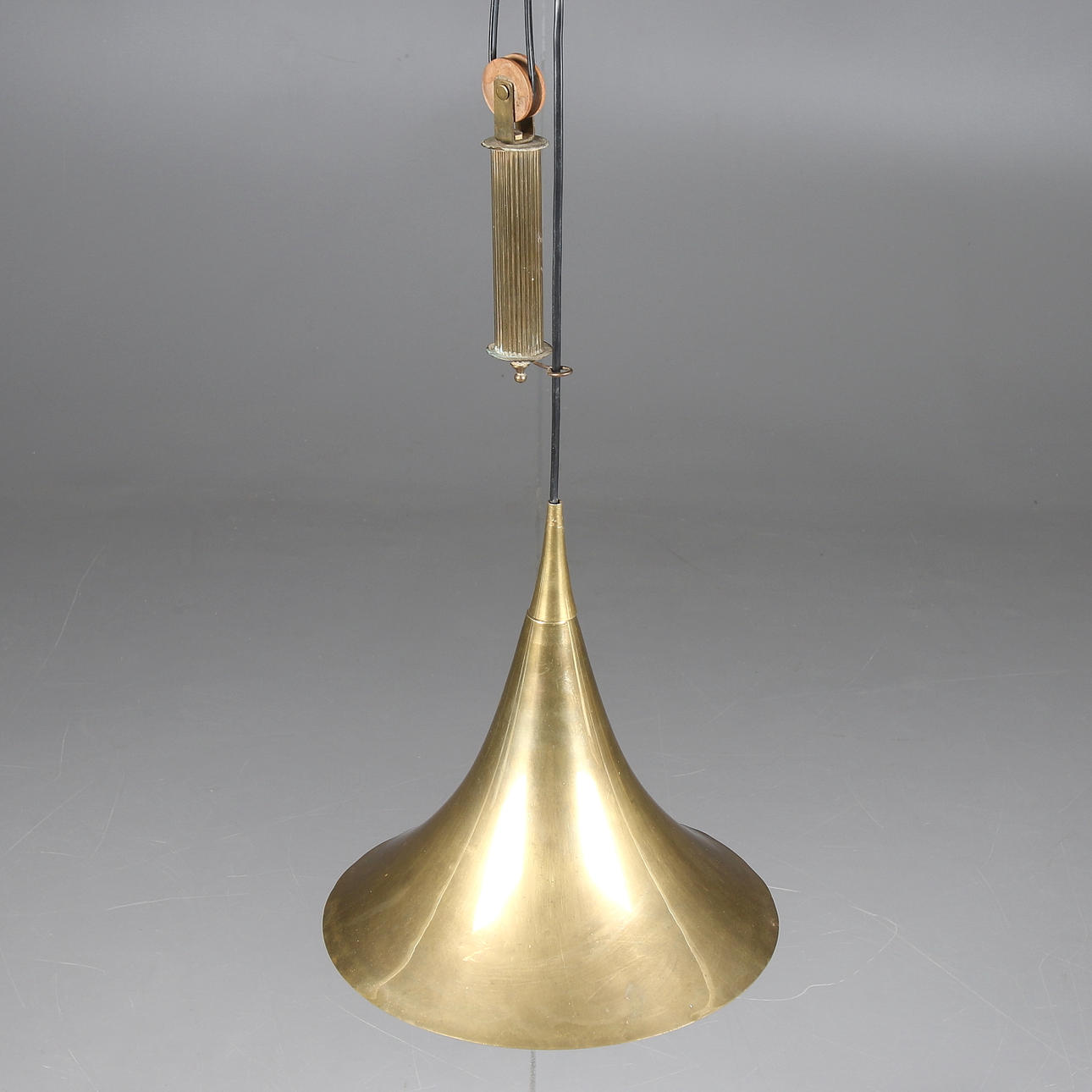 HISSLAMPA, mässing, 1900-talets mitt.