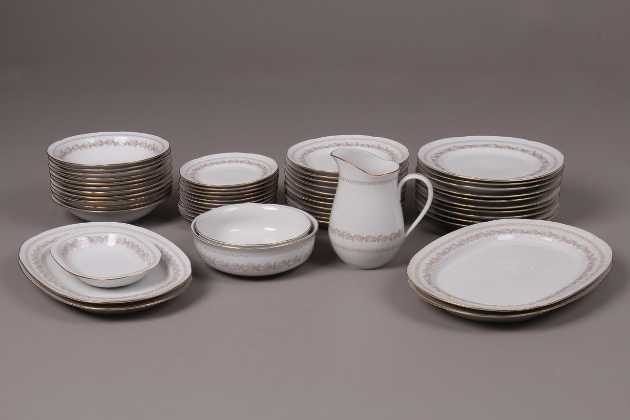 MATSERVIS, porslin, 52 delar, "Rosanna", Rörstrand.