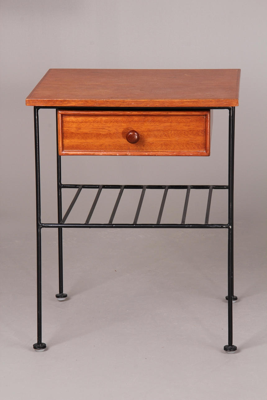 TELEFONBORD/SÄNGBORD.