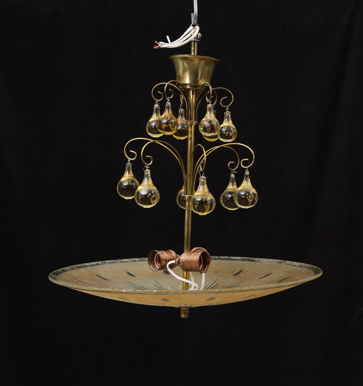 TAKPLAFOND med prismor, 1930/40-tal.