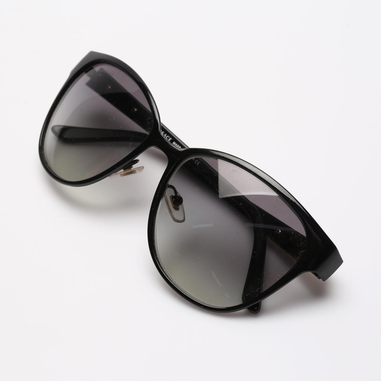 SOLGLASÖGON, Versace, mod 2147-B.