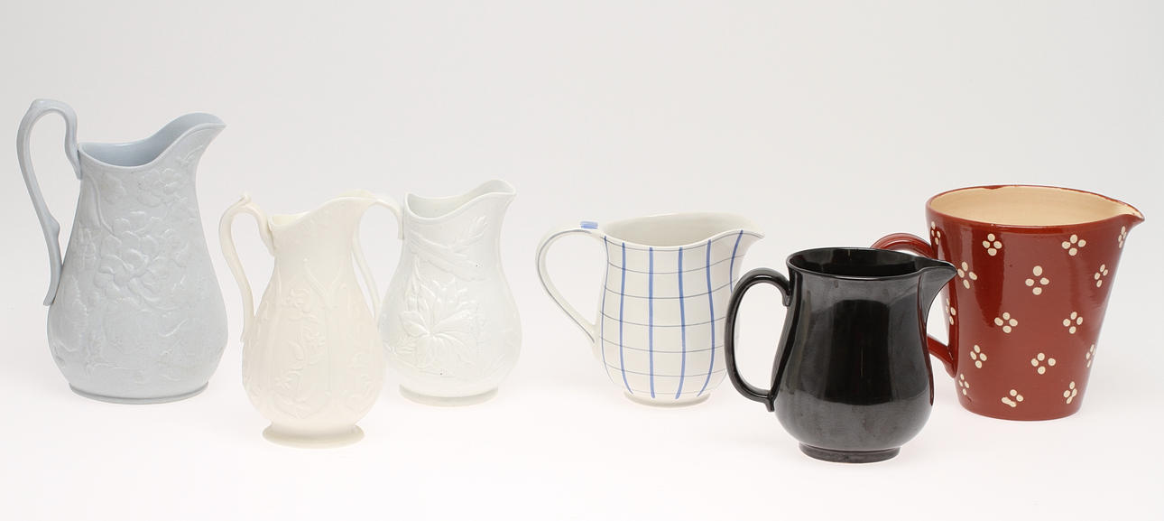 TILLBRINGARE, 6 st, keramik, Rörstrand, Gustavsberg, Gävle, Höganäs m m. 1800/1900-tal.