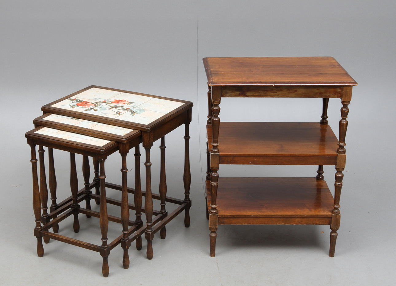 TIDNINGSBORD och SATSBORD, 18 & 1900-tal.