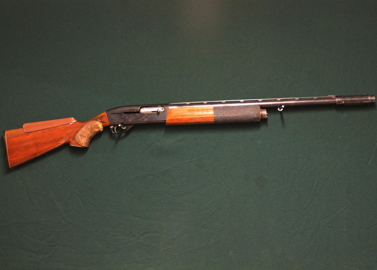 REMINGTON. 1100 cal. 12/70.