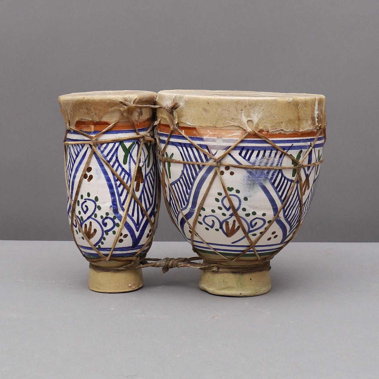 TAMBOR, cuero y cerámica.