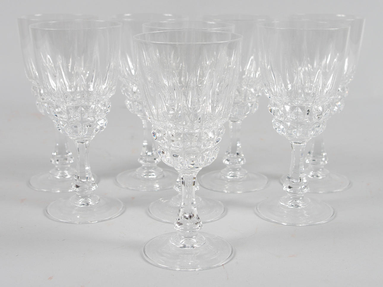 VINGLAS, 8 stycken, "Pompadour" Cristal d'Arques.