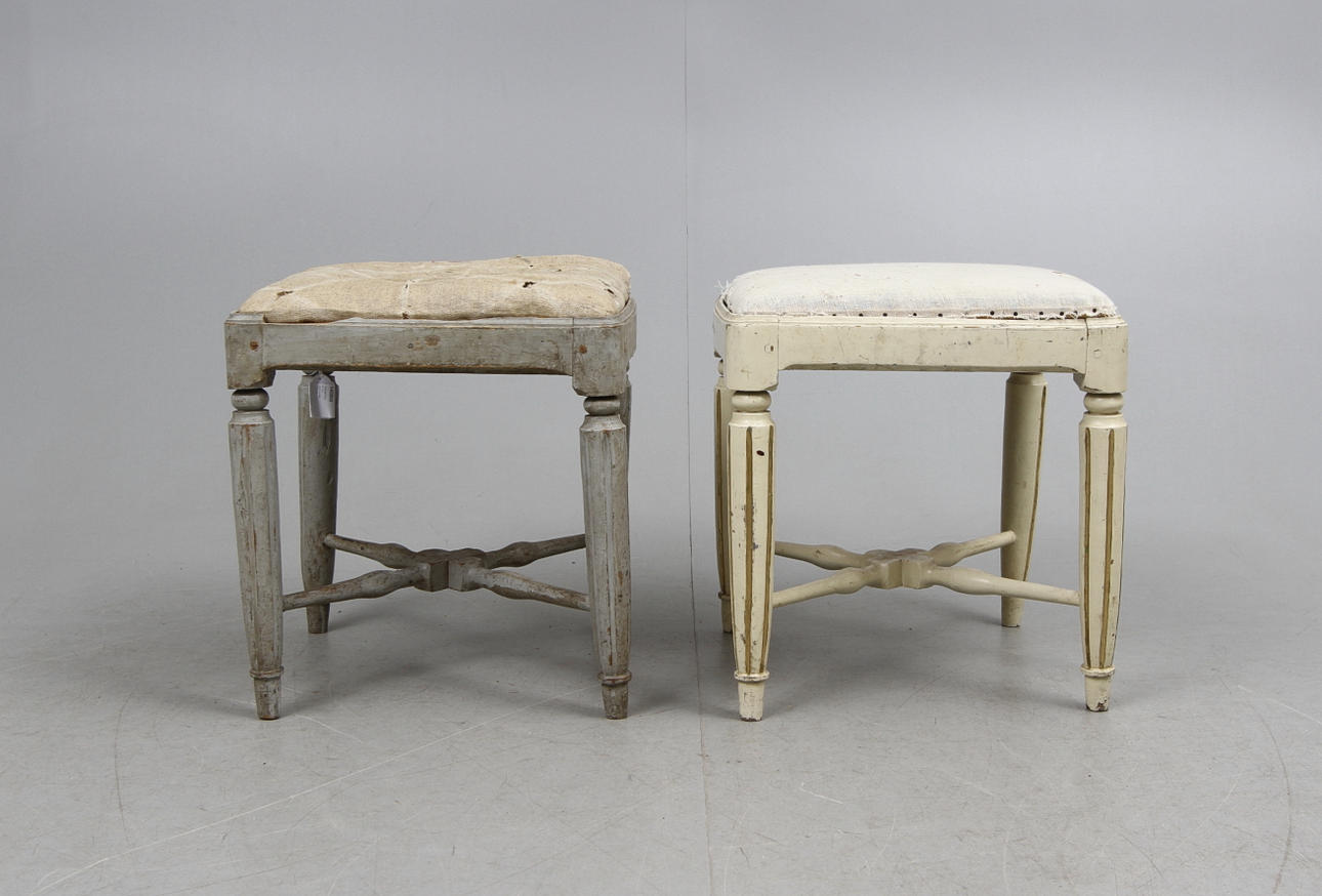 TABURETTER, ett par, gustavianska, 1700 tal.