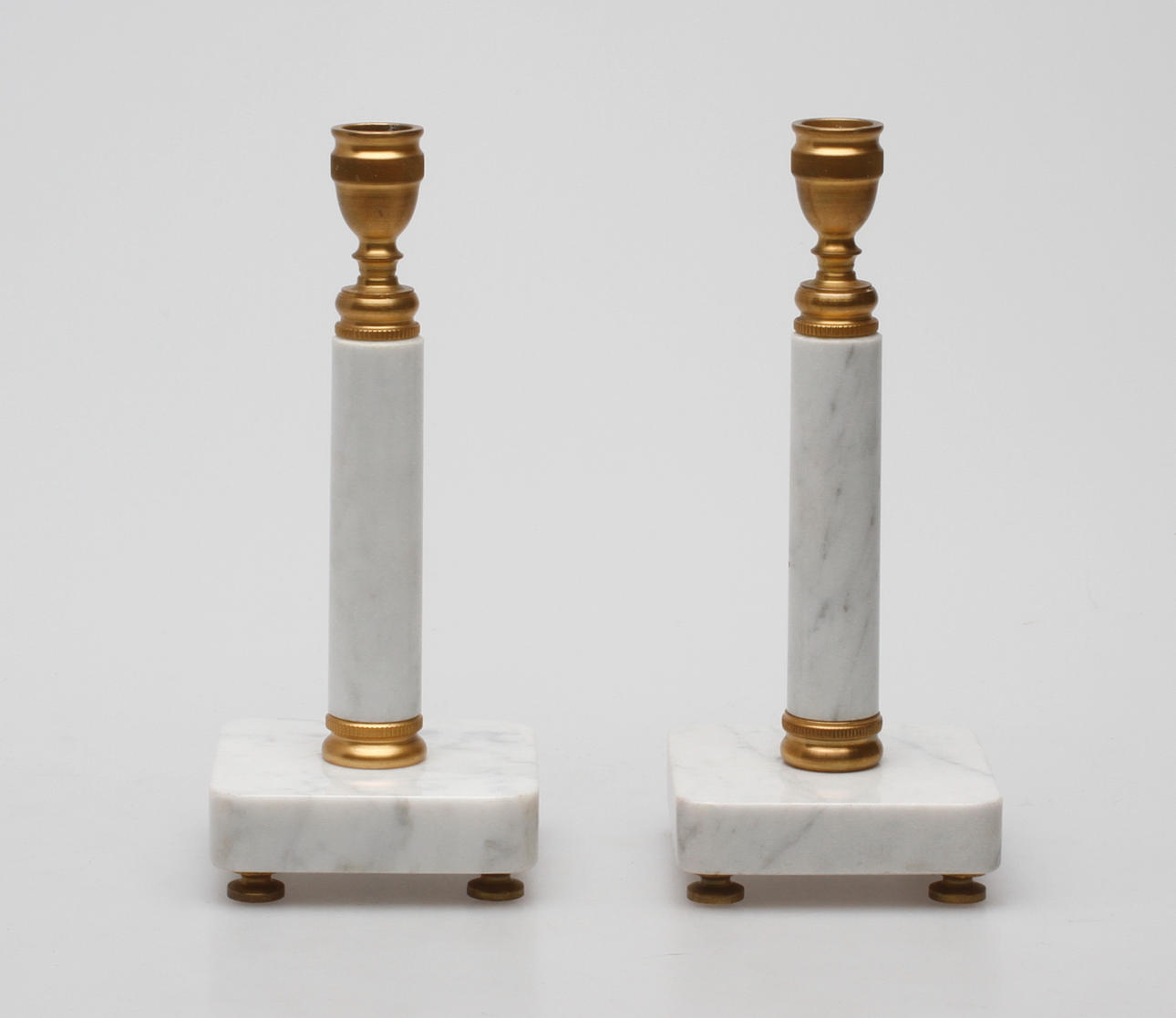 LJUSSTAKAR, ett par, sengustaviansk stil.