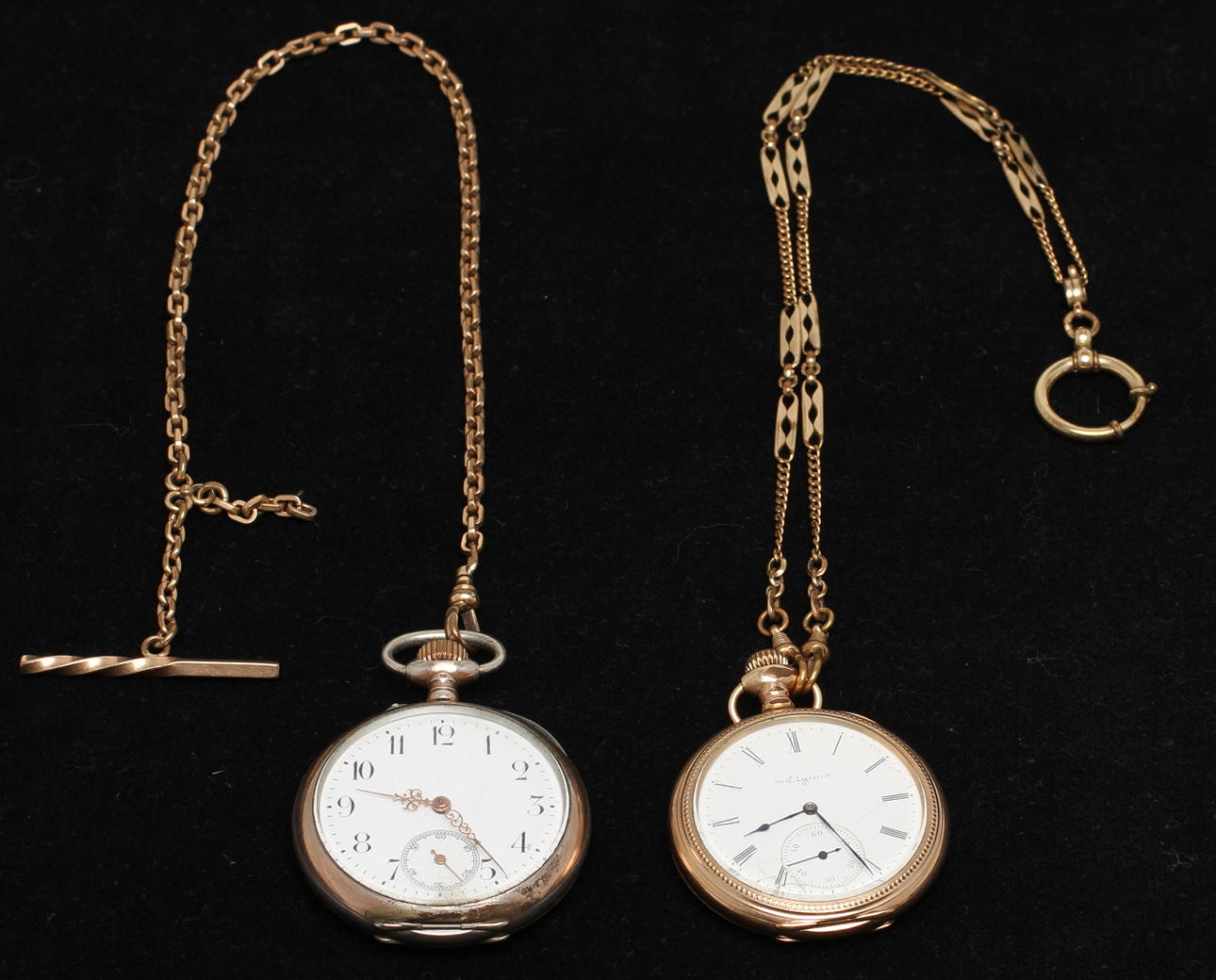 FICKUR, 2 st, varav ett i silver.