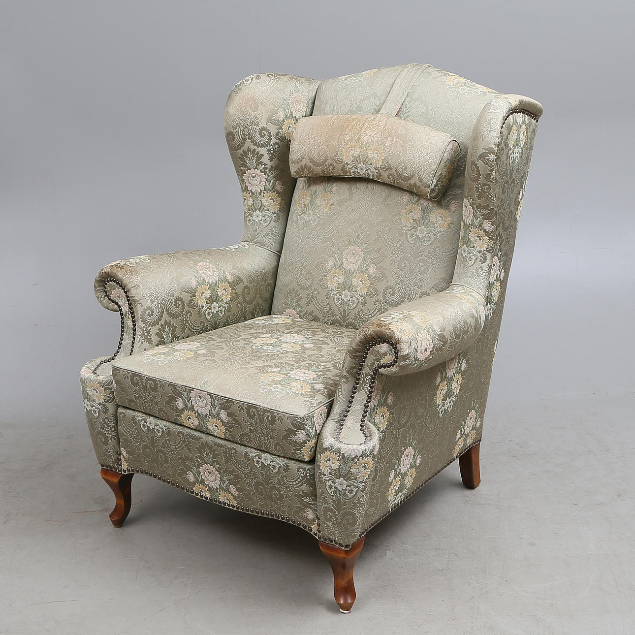 ÖRONLAPPSFÅTÖLJ, 1900-tal.