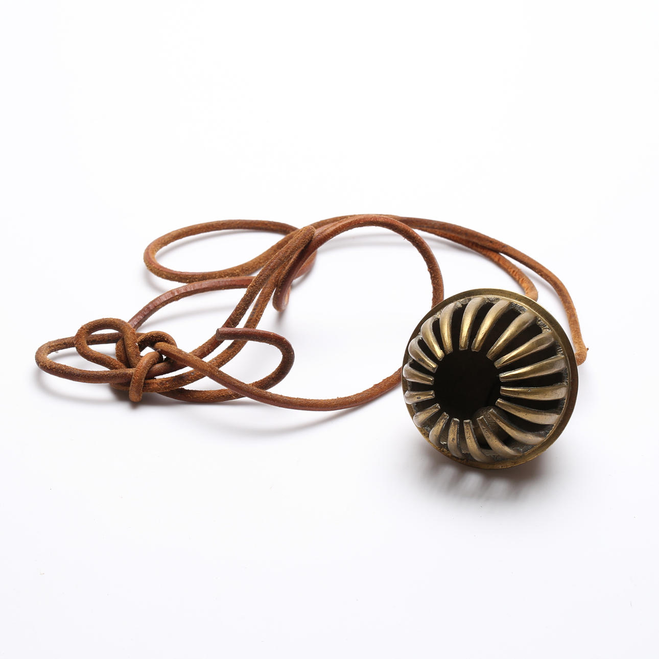 UHR, sogenannte Elefantenuhr, Messing, orientalisch.