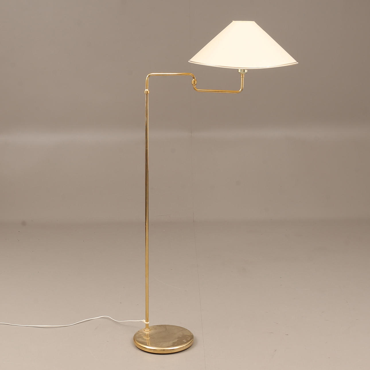 FLOOR LAMP, RAF, brass, 1900s.