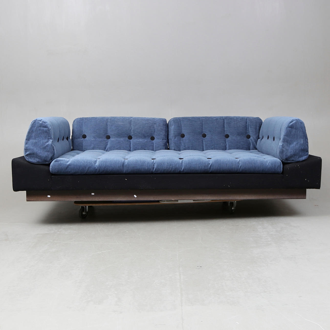 DAYBED, anden halvdel af det 20. århundrede.