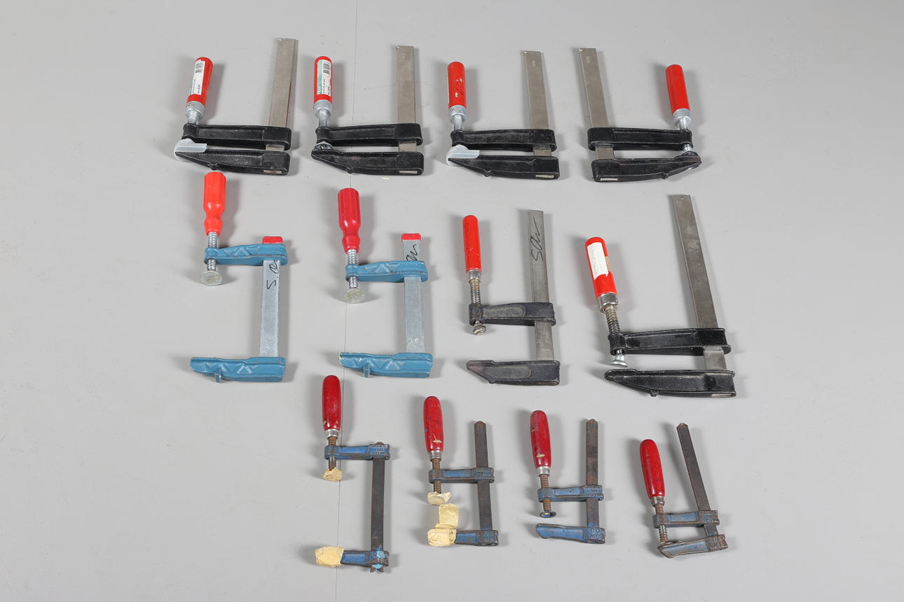 VERKTYG (12) Skruvtvingar.