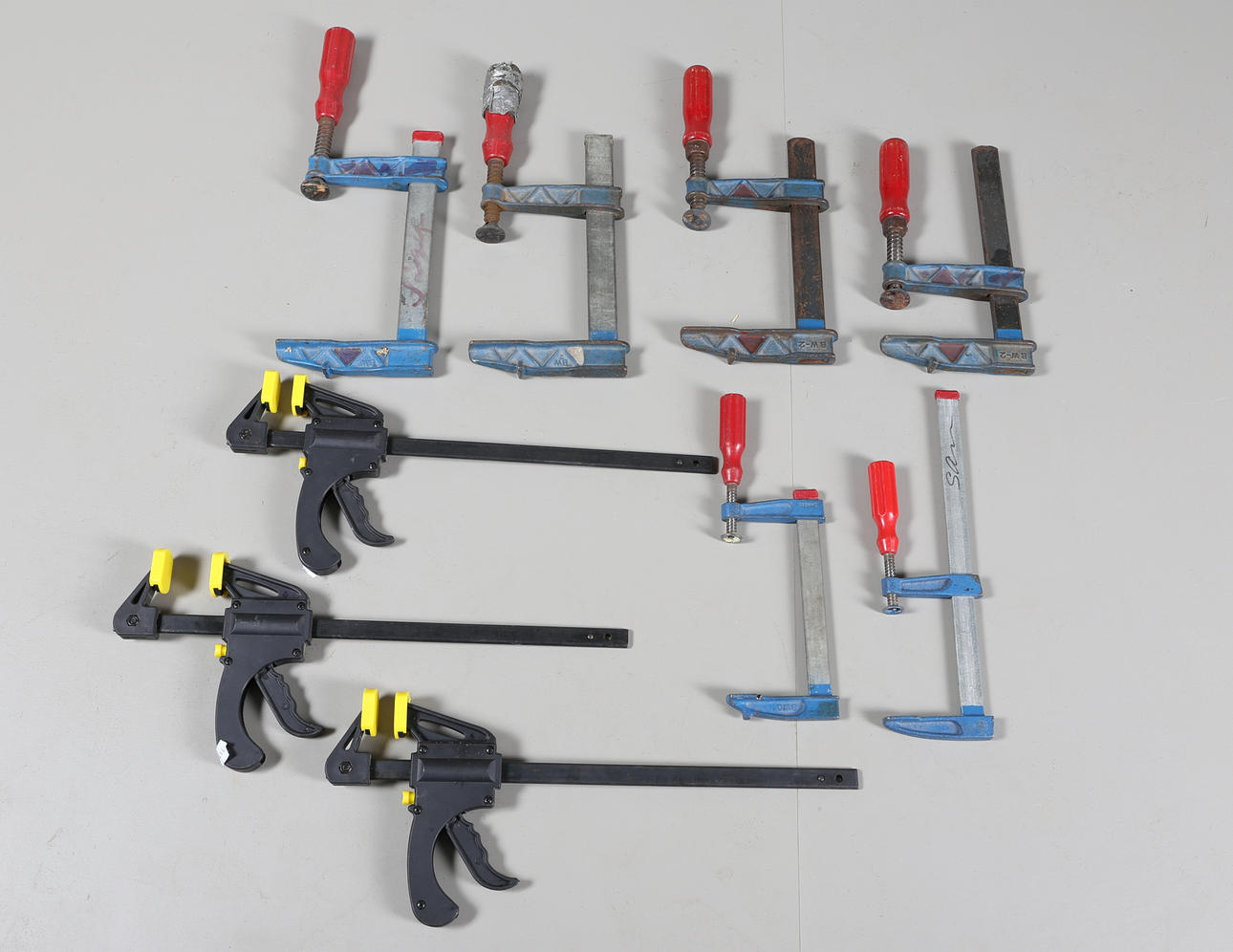 VERKTYG (9) Skruvtvingar.