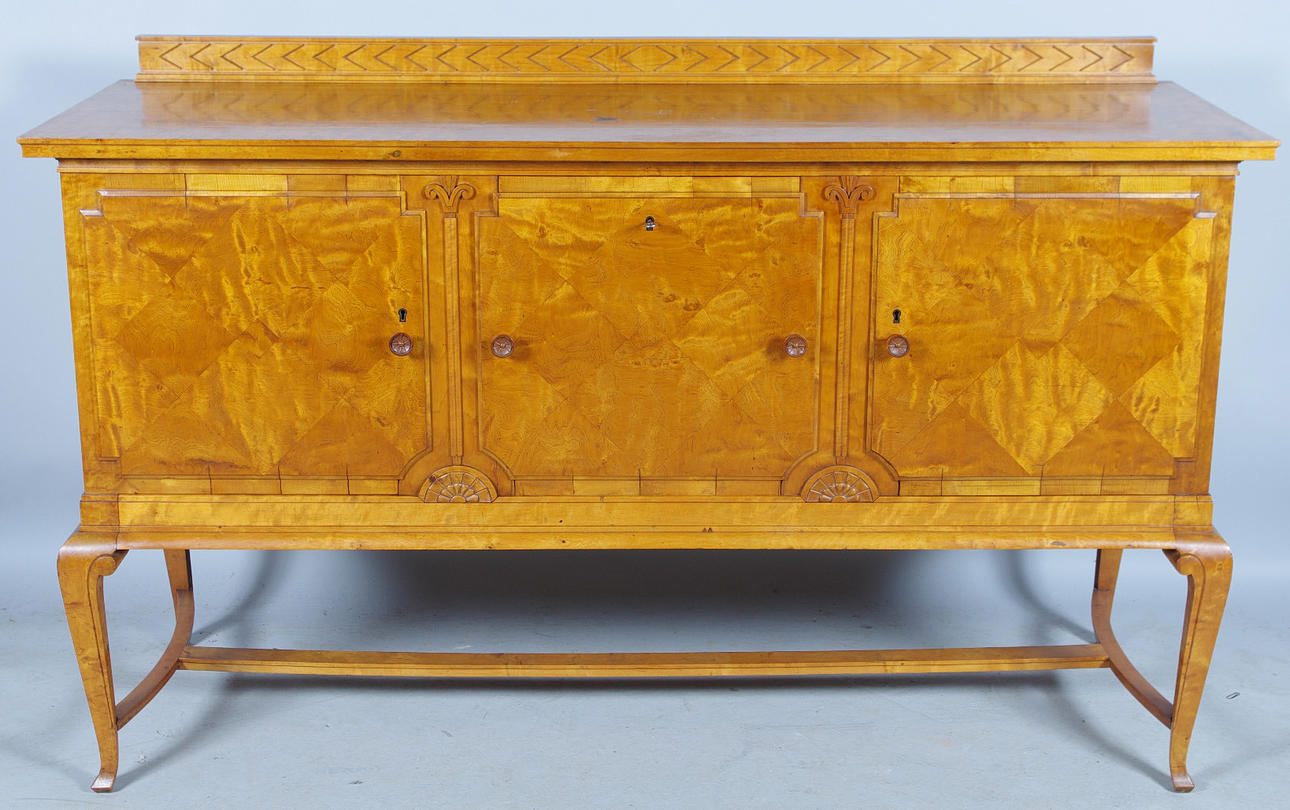 SIDEBOARD, björk, chippendalestil.