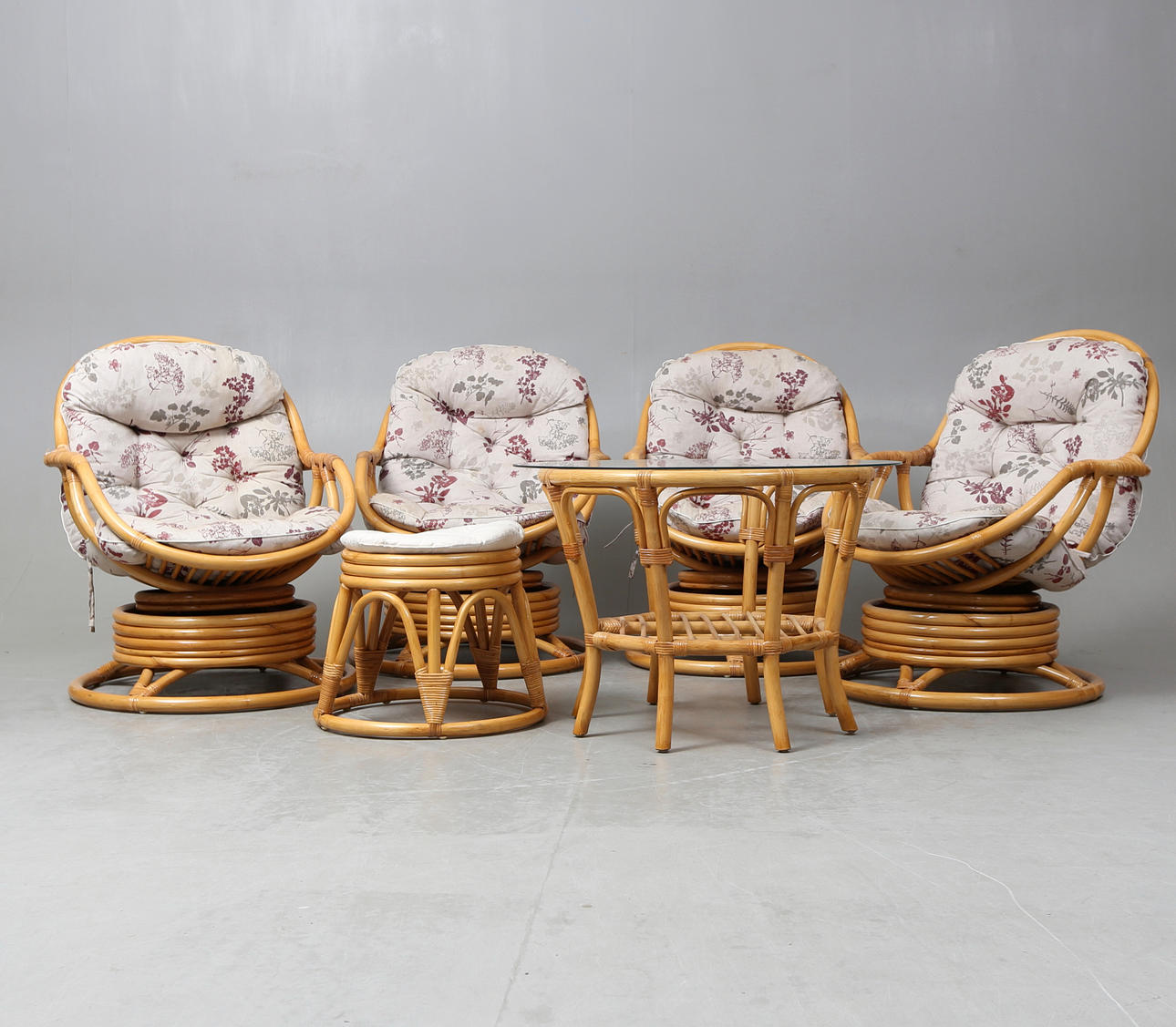 TRÄDGÅRDSGRUPP, 6 delar. Bambu/rotting, 19/2000-tal.