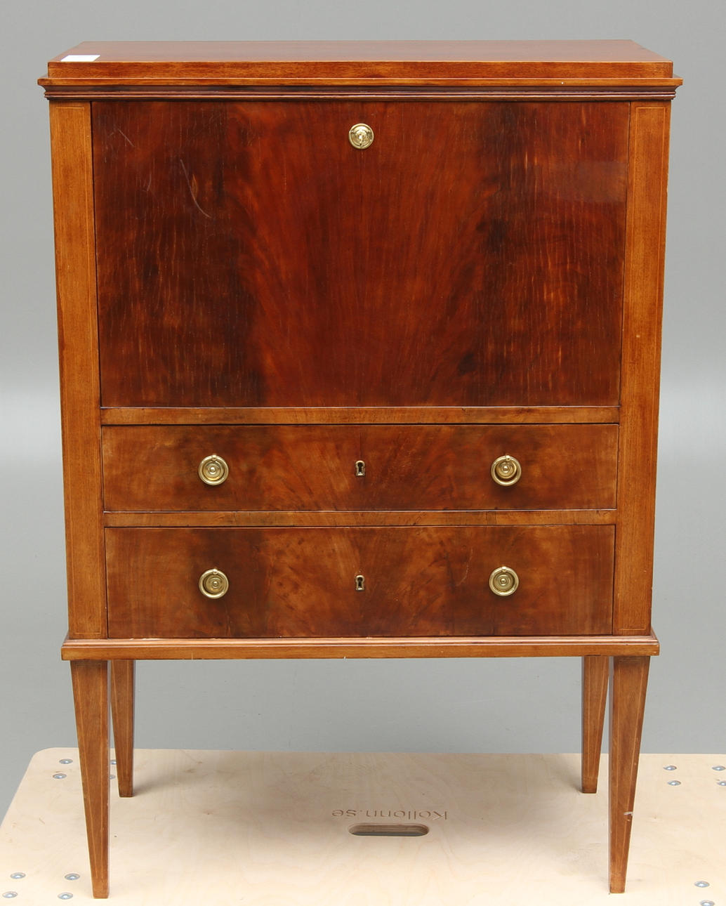 SEKRETÄR, sengustaviansk stil, 1800-tal, mahogny.