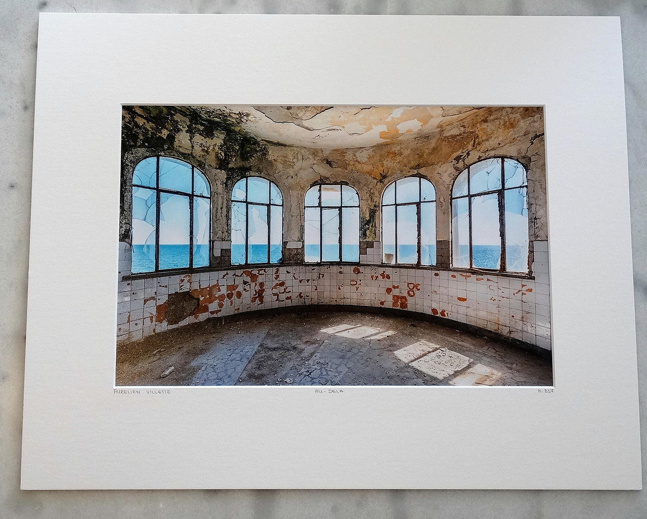 AURELIEN VILLETTE. Au Dela, photo. Art - Photography - Auctionet