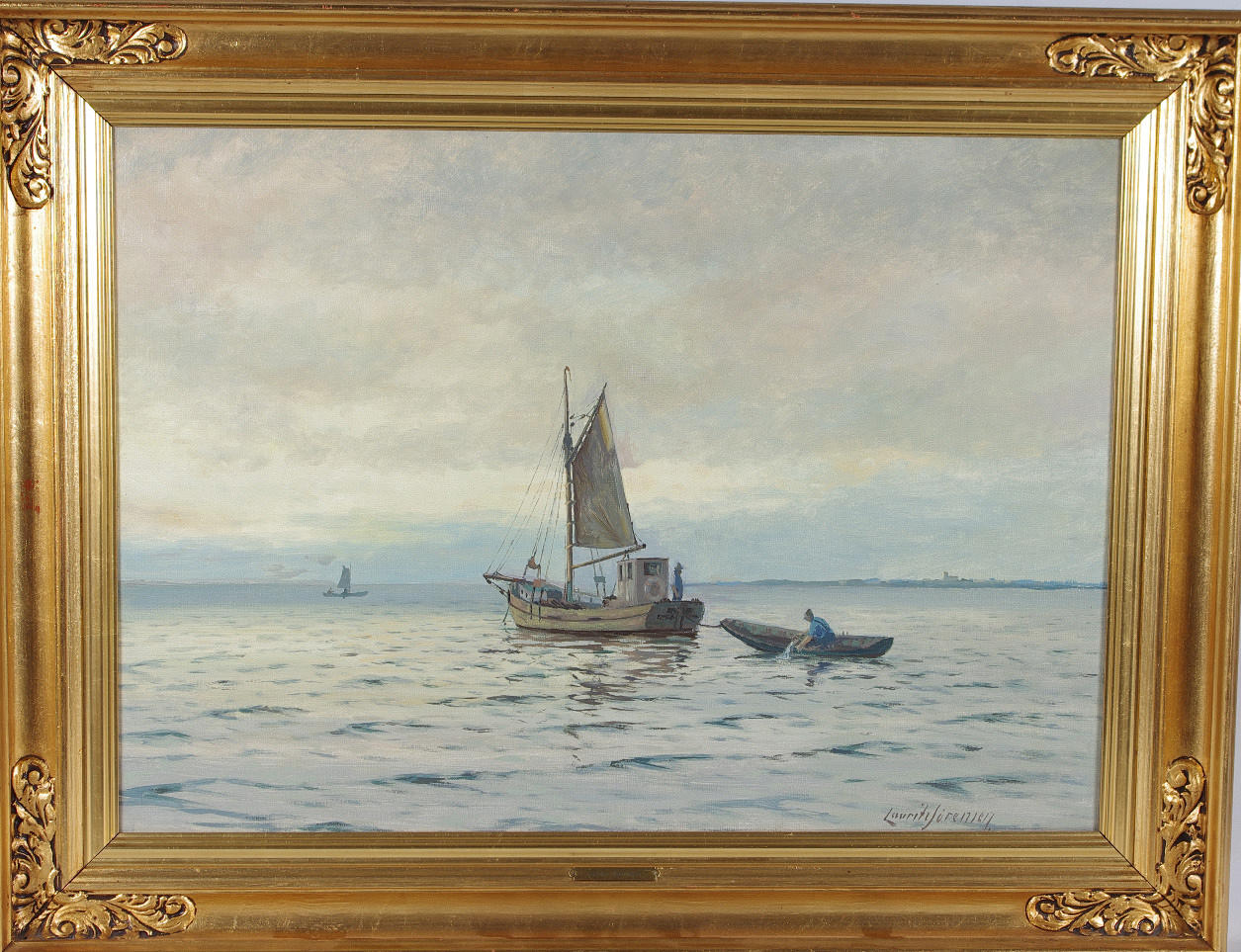 LAURITZ SÖRENSEN. Marinmålning med segelbåt, olja på duk, signerad.