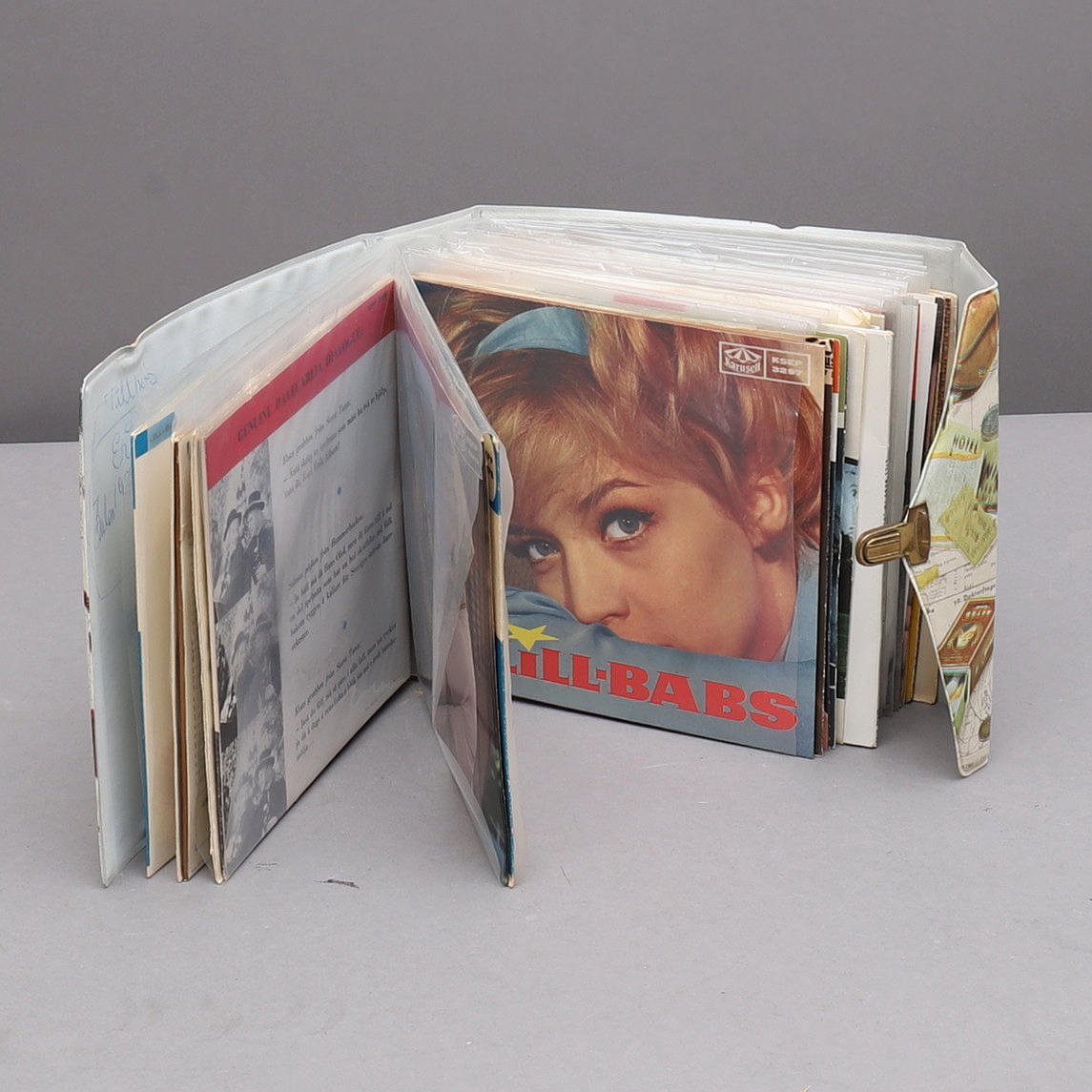 VINYL SINGLES, 31 pcs, Lill-Babs collection.