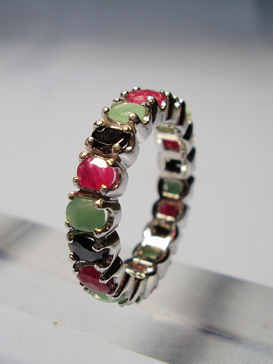 MEMORY-RING SMARAGD RUBIN SAPHIR.