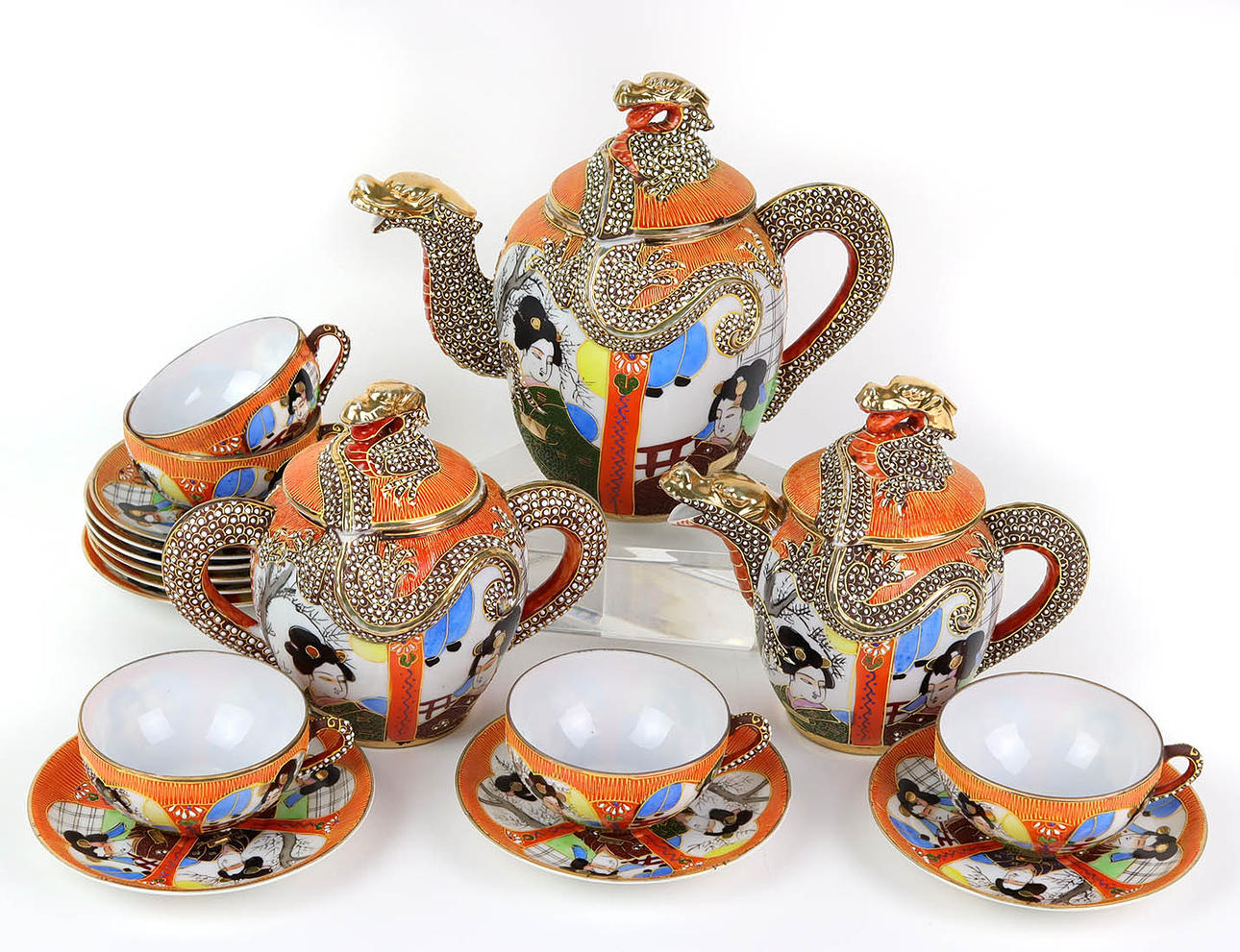 ANTIK JAPANSK SERVICE.