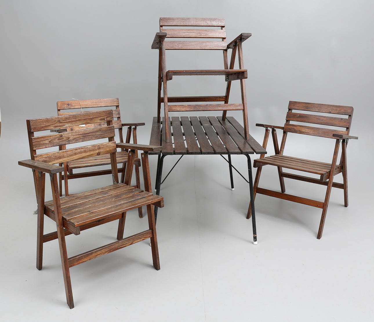 TRÄDGÅRDSMÖBEL, 5 delar, 1900-talets andra hälft.