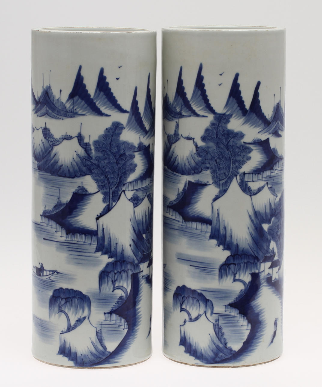 PENSELVASER, 1 par, porslin, Kina.