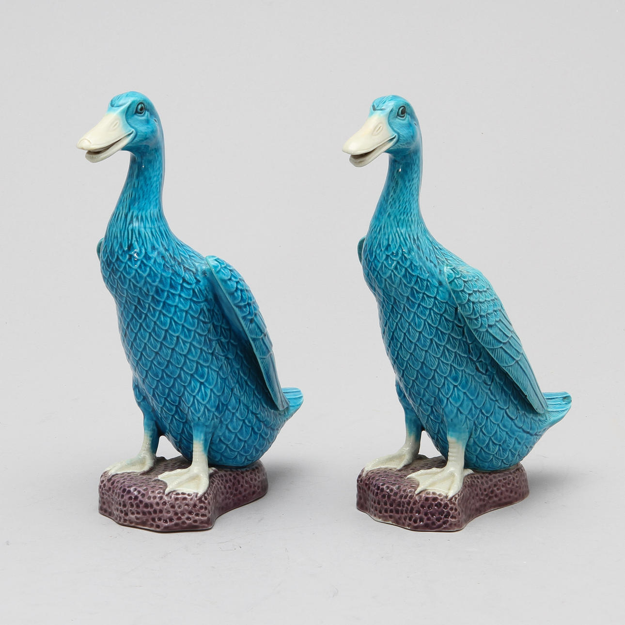 FIGURINER, ett par, porslin, Kina, 1900-tal.