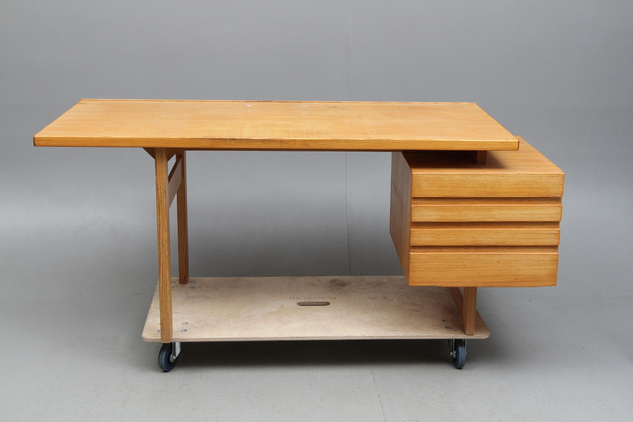 SKRIVBORD, Olavi Hänninen, Nupponen, 1960-tal.