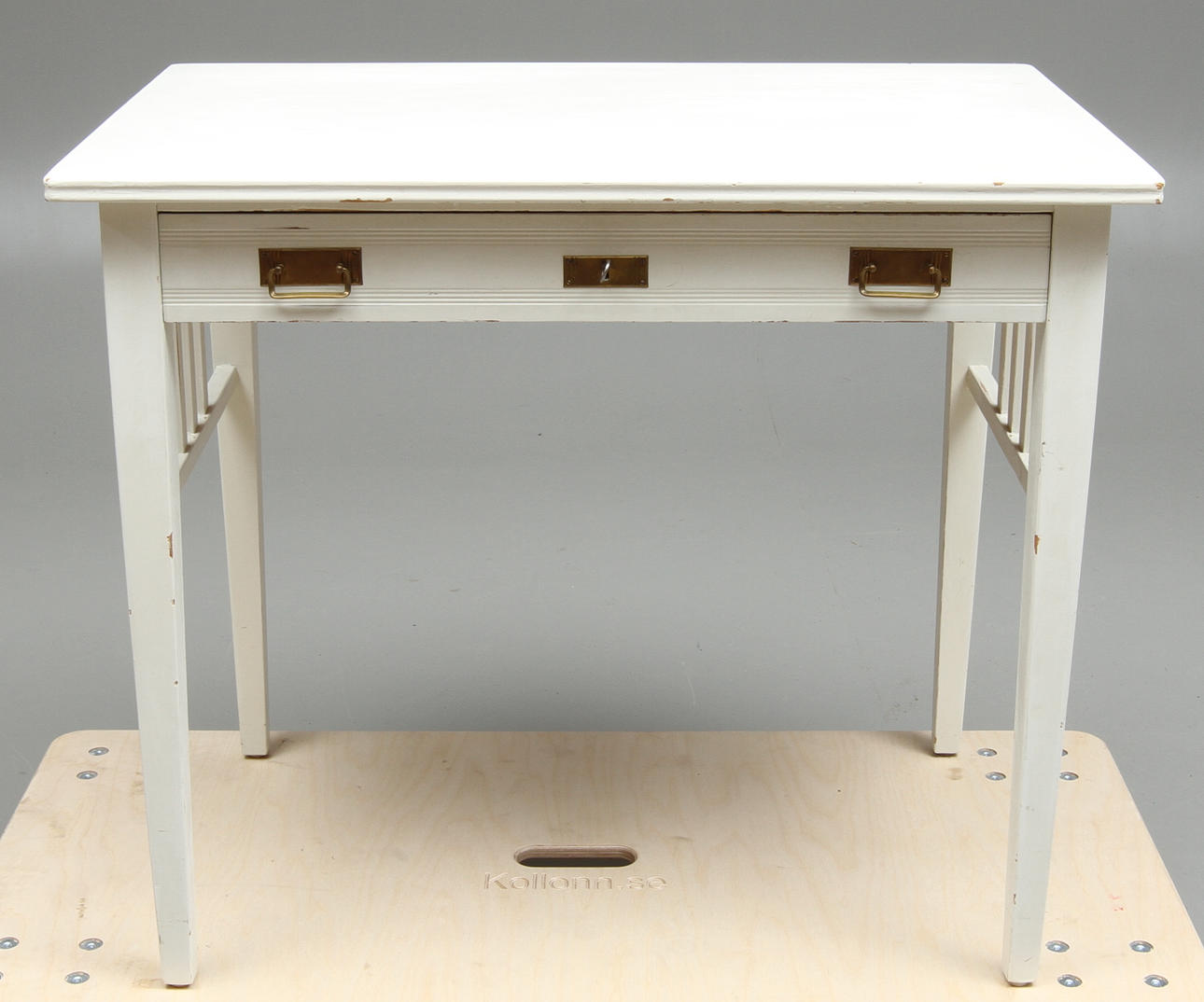 SKRIVBORD, jugend, 1900-talets första hälft.