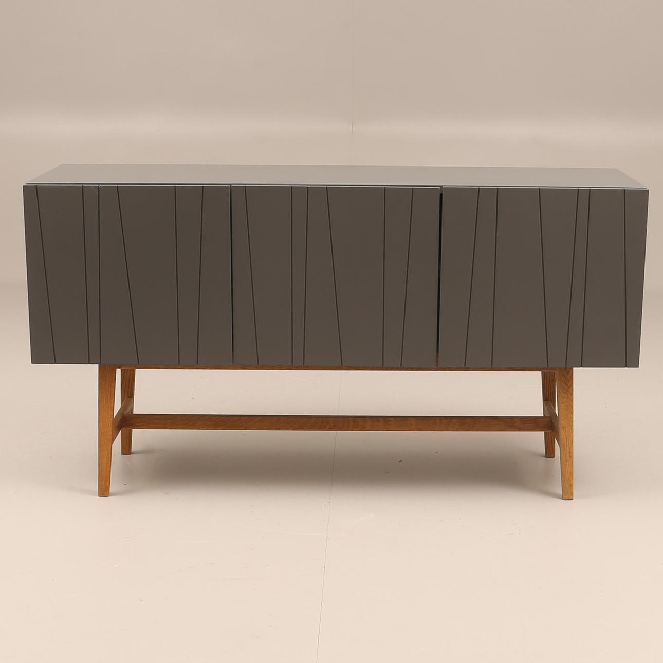 SIDEBOARD, "Vass", Claesson Koivisto Rune, för Asplund.