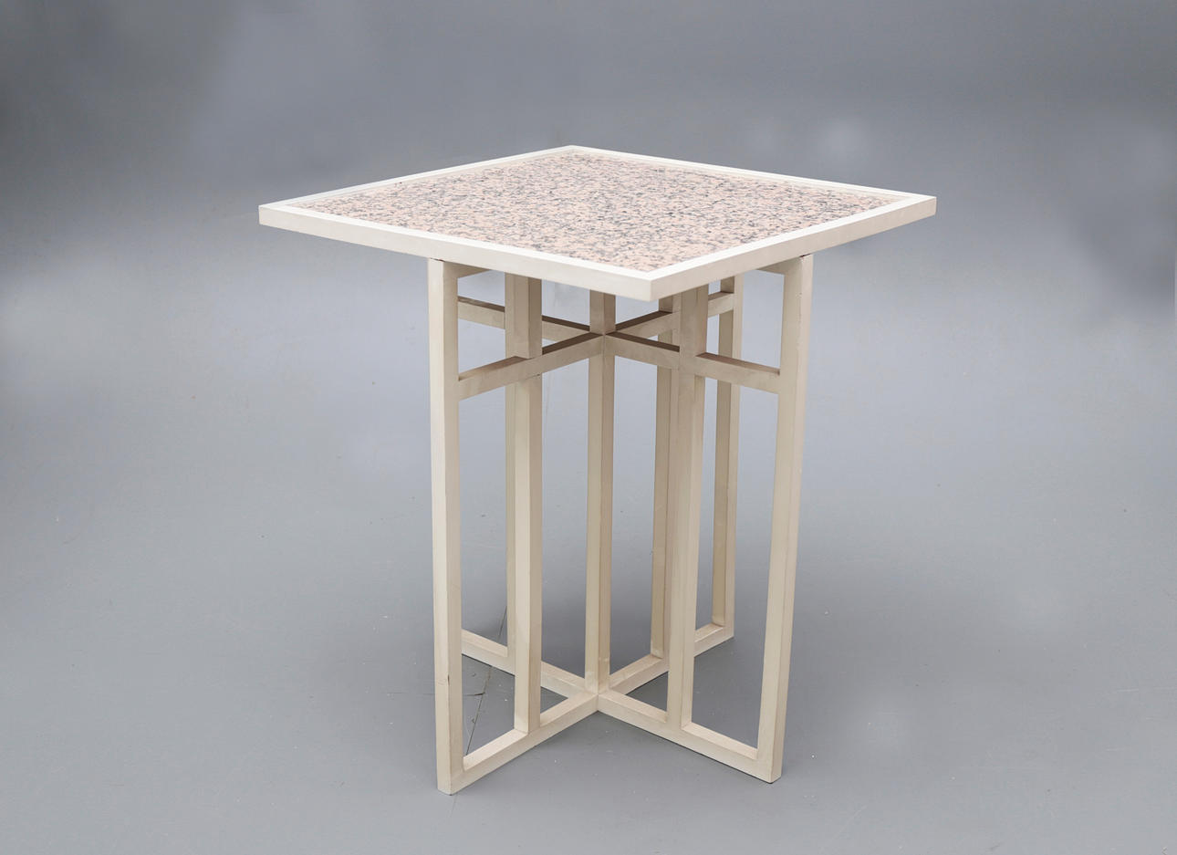 CHARLES RENNIE MACKINTOSH. SEGÚN. Mesa "DS2".