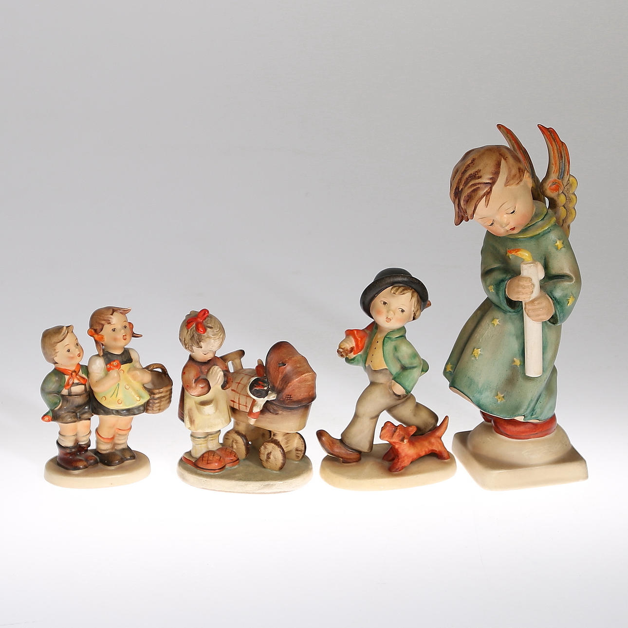 FIGURINER, 4 st, keramik, MJ Hummel. 1900-tal.