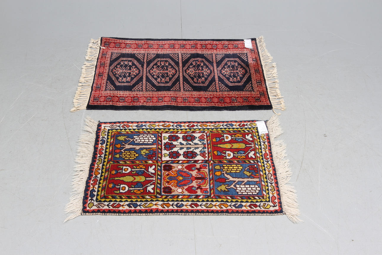 Orientmattor 2 st. 94X64 samt 80X55 cm.