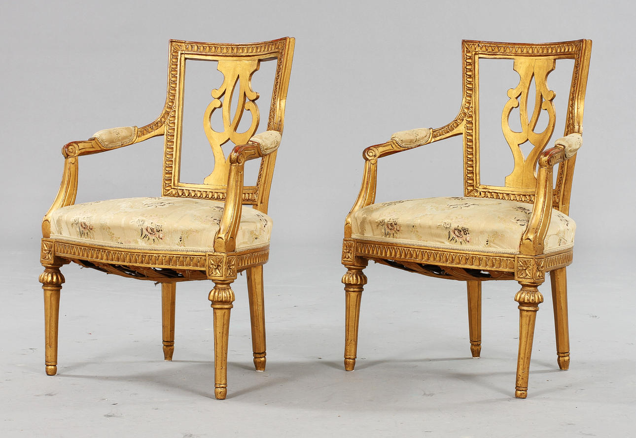 KARMSTOLAR, ett par, gustavianska 1700/1800-tal Lindome.