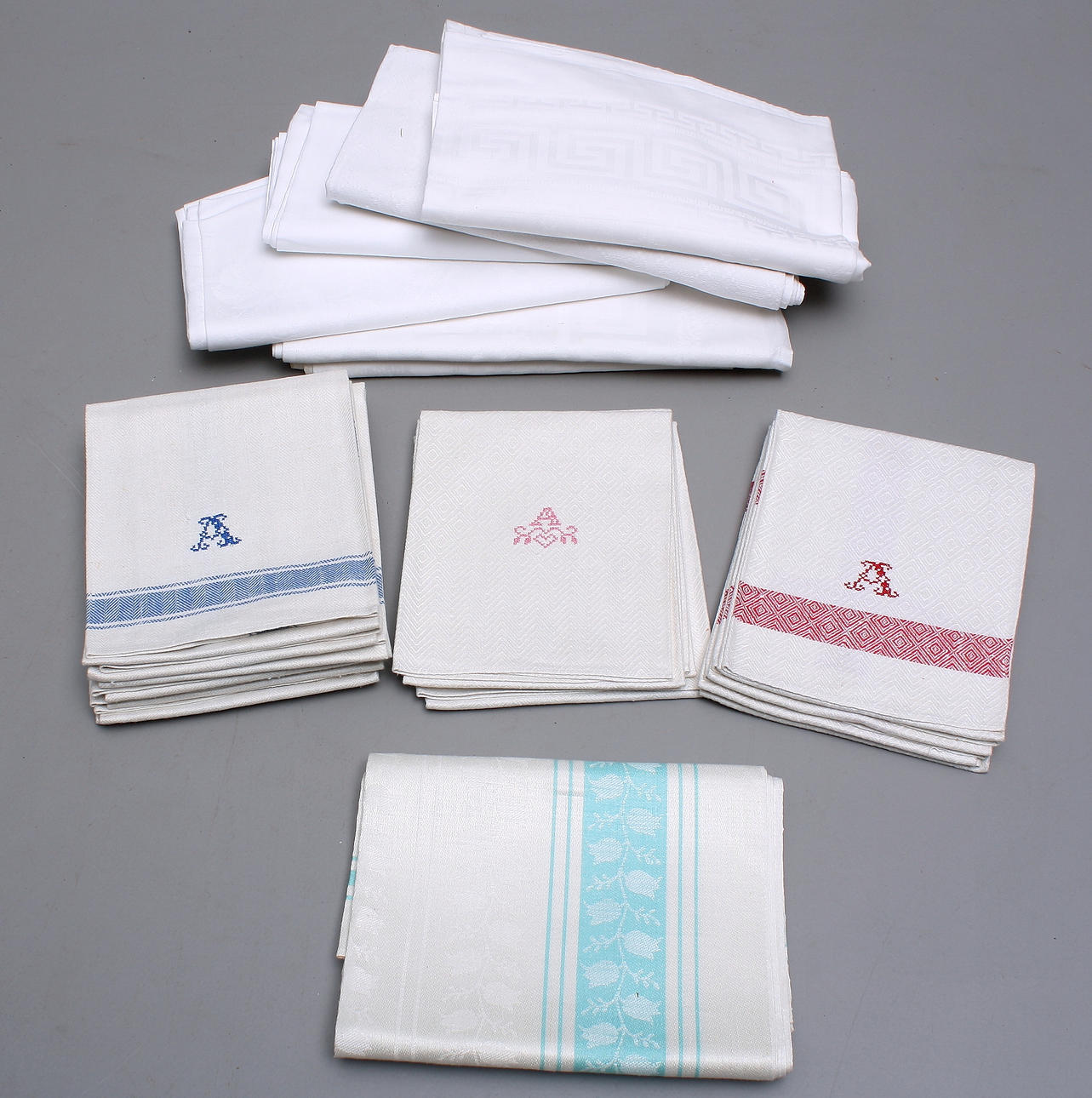 KÖKSHANDDUKAR 15 st + LINNEDUKAR 7 st.